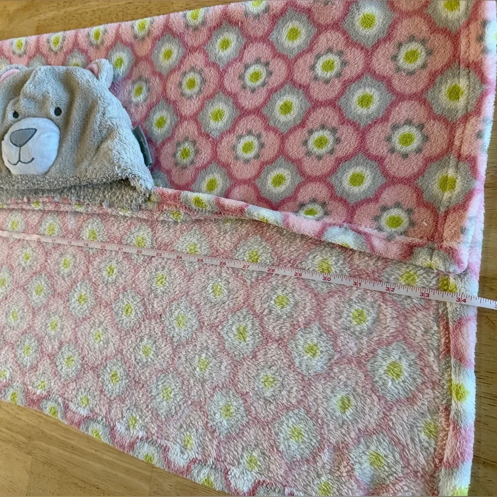 Blankets & Beyond Hooded Baby & Toddler Blanket - Bear Hooded Blanket, EUC!